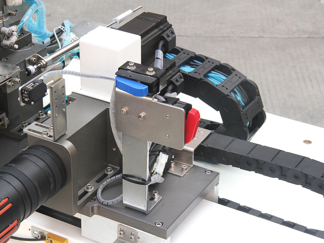 FDK MS-18 Auto Rib Bottom Attaching Machine - Image 2